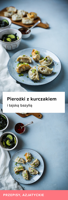Przepis na azjatyckie Pierożki z kurczakiem i tajską bazylią.