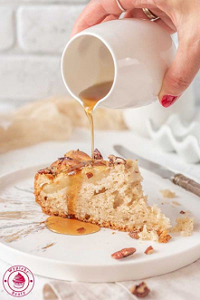 Proste ciasto z gruszkami i orzechami - Najlepsze przepisy | Blog kulinarny - Wypieki Beaty