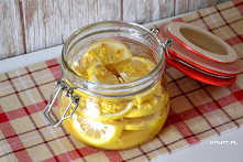 Prosty, naturalny i skuteczny domowy sposób na odporność. Idealnie sprawdzi się w okresie jesienno-zimowym. Nie daj się wirusom!