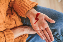 Marzy mi się kraj, gdzie szanuje się wszystkich. Gdzie nie trzeba, co chwilę wychodzić na ulicę, walcząc o podstawowe prawa. Gdzie jest tolerancyjność i każdy może czuć się bezp...