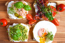 4 pomysły na nietypowe kanapki. Przepis po kliknięciu w zdjęcie.