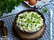 Pasta jajeczna z ogórkiem kiszonym