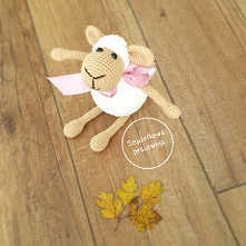 owieczka z włóczki - handmade