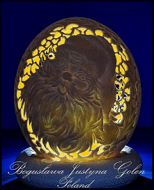 Mikołaj na wydmuszce