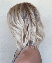 fale, krótkie włosy