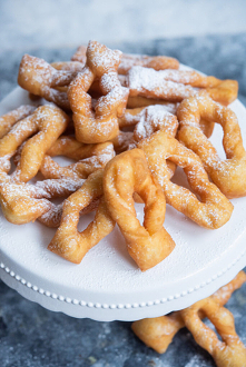 Chruściki budyniowe – puszyste!