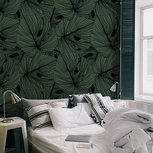 Ciemne liście na ścianie, to jeden z najgorętszych trendów od kilku sezonów! 
Fototapeta myloview.pl, nr 292939423