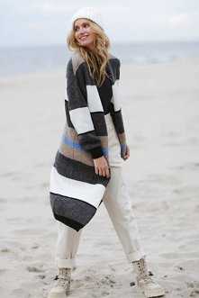 KARDIGAN Z UNIKALNYM WZOREM W KOLOROWE POZIOME PASY Sukienki.shop