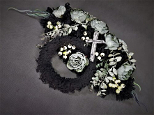 Piękna długa wiązanka na cmentarz od totaldeco.pl