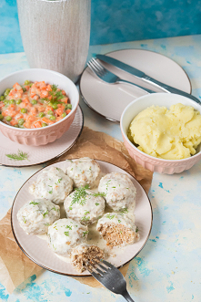 Pulpety w sosie koperkowym