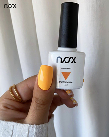 Brzoskwinia to kolor, który świetnie podkreśla opaleniznę i doskonale współgra z letnimi kreacjami. Wykorzystaj kod rabatowy #lato2021 dający 20% zniżki na wszystkie produkty i ...