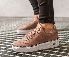 Nike WMNS air force 1'07 SE PRM

#moda #modadamska #buty #nike