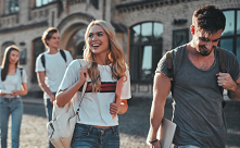 Szukanie pracy po studiach może być ciężkie, jeśli nie posiadasz wcześniej doświadczenia. Warto zacząć już wcześniej i przygotować sobie łatwiejszą drogę w karierze!