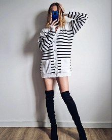 Sweter rozpinany na guziki dostępny na Vinted: zalukaj123 
#sweter #zima#zakupy#fashion#style