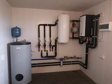 Sporo osób zastanawia się, czy pompa ciepła jest opłacalna. Jak ona działa, w jaki sposób zamontować, co z nią robić? Wszystkie te pytania zostały rozwiane w naszym artykule!