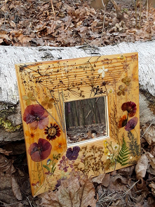 Lusterko handmade z naturalnymi roślinkami
kwadrat 25,5 cm