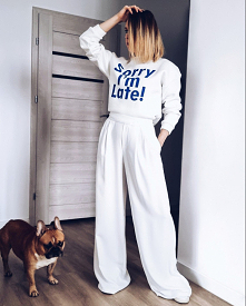 Bluzę z napisem znajdziecie na Vinted: zalukaj123 
#bluza#sport#zakupy#fashion