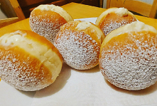 Domowe paczki z budyniem