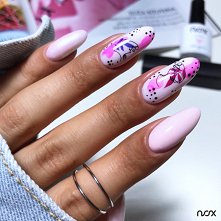 W marcu jak w garncu i tak samo w mani! Przed Wami Lukier Jagodowy w towarzystwie Baśniowej Syrenki! Jak Wam się podoba takie połączenie? 