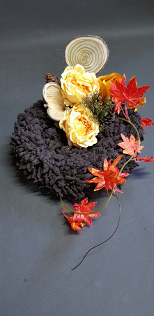 Mały wieniec na pomnik od totaldeco.pl