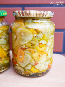 Sałatka z ogórków na zimę