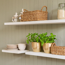 proste drewniane półki samowiszące, sosnowe półki białe, meble-woskowane.com.pl #meblewoskowane #mebledrewniane #meblenawymiar