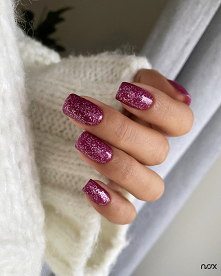 Samba w Rio to idealny kolor na każdą imprezę, który błyszczy i iskrzy niczym gwiazdy na niebie! ✨