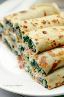 Wytrawne naleśniki. Szpinak, feta i szynka parmeńska.