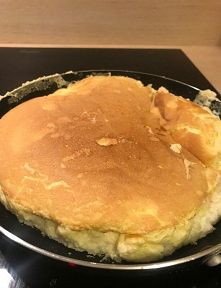 Zdjęcie Jak zrobić idealny omlet - 5 zasad + przepis podstawowy #5
Omlet to propozycja na idealne śniadanie, ale nie tylko. Takie danie dostarcza nam sporą ilość białka, zdroweg...