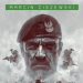W ostatnich latach historia alternatywna zdobywa coraz większą popularność. Na rynku literackim ukazało się wiele powieści i wyobrażeń skoncentrowanych wokół różnych losów dziejów od tych, które się naprawdę wydarzyły. W podobnym nurcie można odbierać twórczość Marcina Ciszewskiego, który szczególnie upodobał sobie modelowanie piórem losów Polski i Polaków w okresie II wojny światowej. Jednym z jego flagowych modeli jest książka zatytułowana „Major”. Według mnie powieść nie ma happy endu, ale na tym polega jej wartość, że zakończenie można interpretować w dowolny sposób...