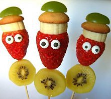 OWOCOWE SZASZŁYCZKI:)