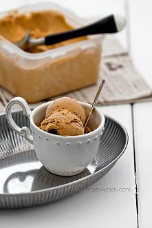 Lody karmelowez solą morską