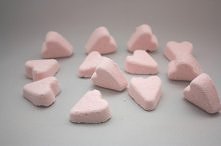 serduszka korzenne 
Dla tych, co czasem chcą przywołaćświęta w sierpniu przygotowałyśmy serduszka wiśniowo-korzenne. Aromat wiśni połączyłyśmy z cynamonem, imbirem kardamonem i ...