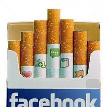 Facebook jak papierosy? Uza...
