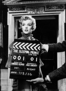 "W Hollywood dziewczęc...