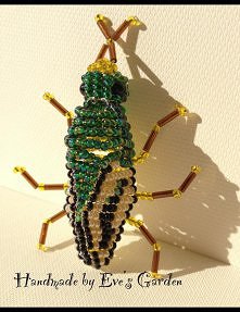 Broszka koralikowy żuk