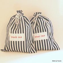 Un Marinero (red writing)