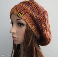 obszerna bereto-czapka w ru...