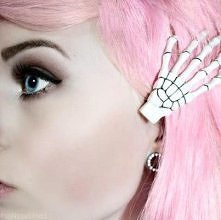 dobra przypinka na halloween