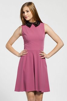 Sukienka wiśniowa z kolniezykiem ? :>