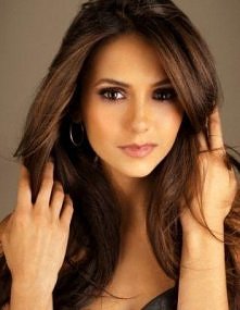 nina dobrev