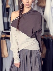 asymetryczny sweter :P