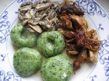 zielone kluski ze szpinakiem