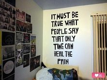 napisy na ścianie♥