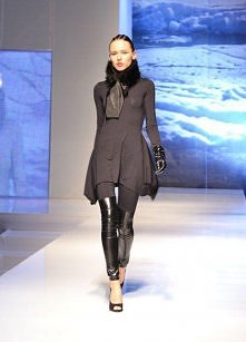 Fashion tunika czarna rozm. 34-40 (proj. Milita Nikonorov)