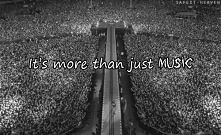 Muzyka , moje największe hobby. <3