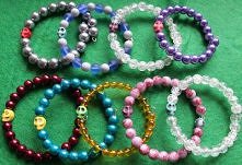 Bransoletki z czaszka