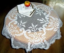 Szydełkowy obrus/serweta.