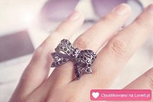 Pierścionek - kokardka, ładny?