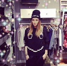 Marina w Local Heroes